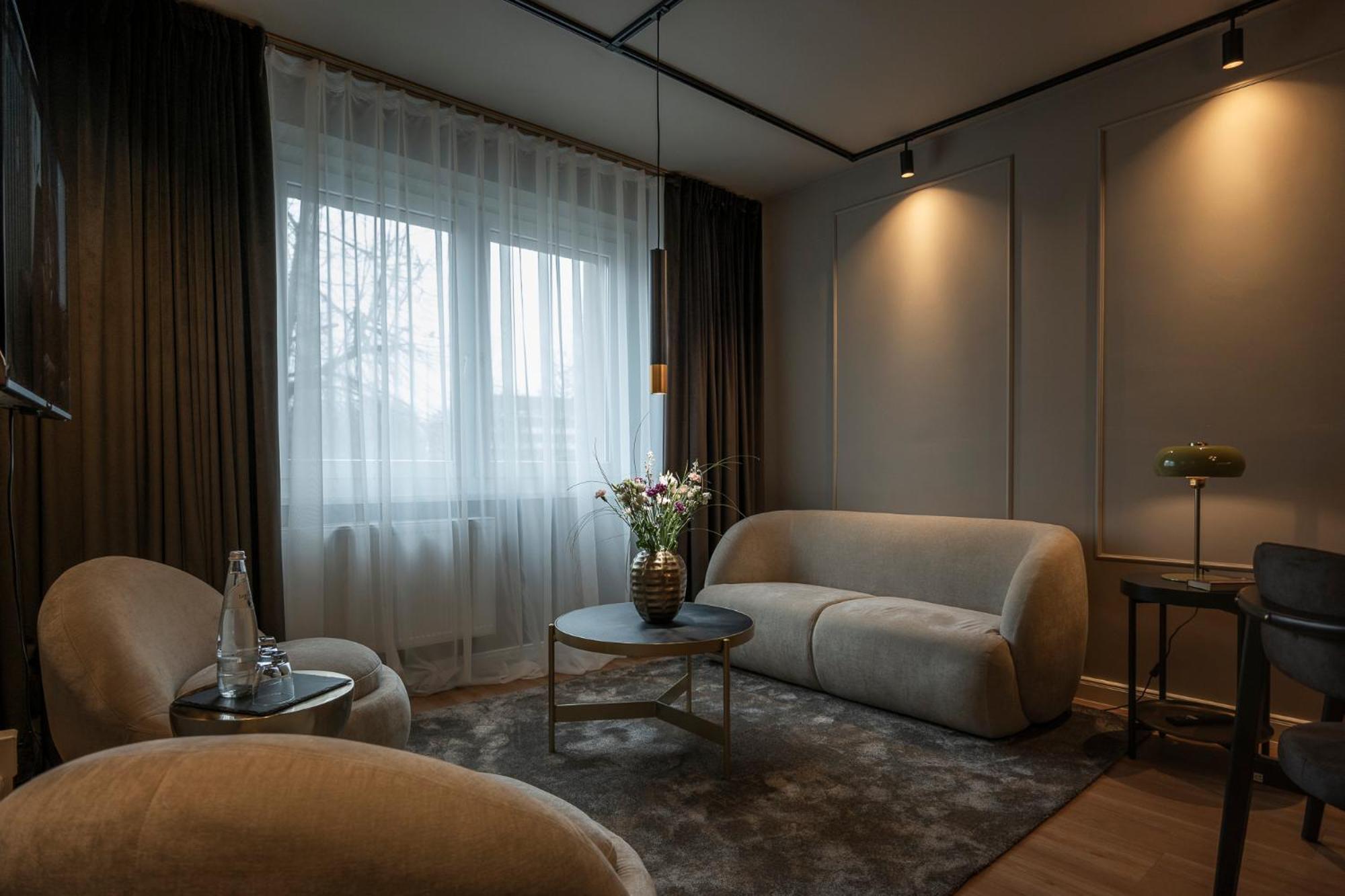 Leipzig Suites Екстериор снимка